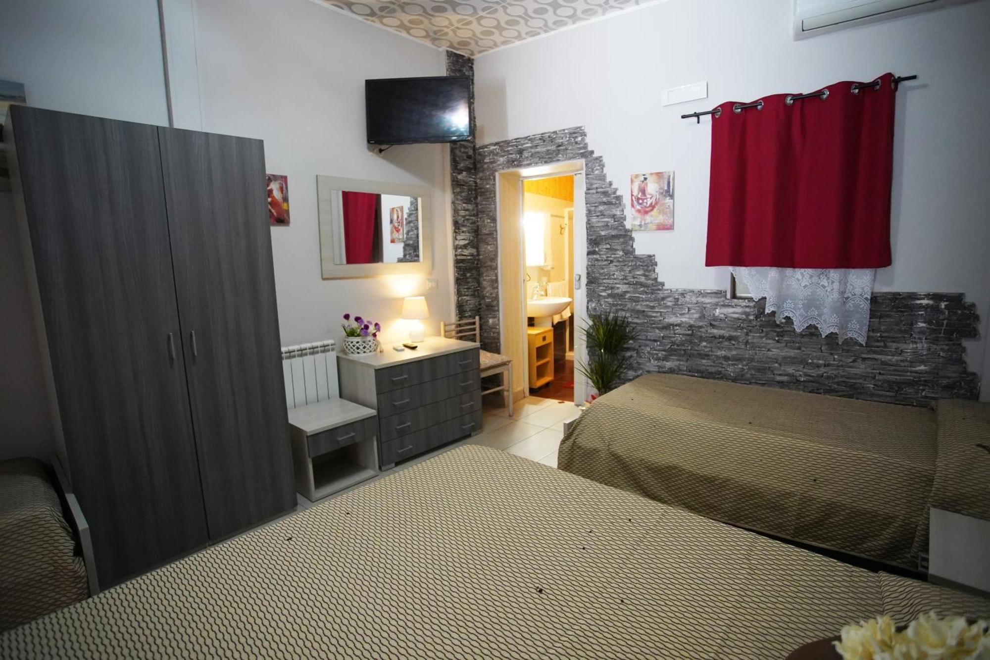 Golden Dreams Bed & Breakfast *