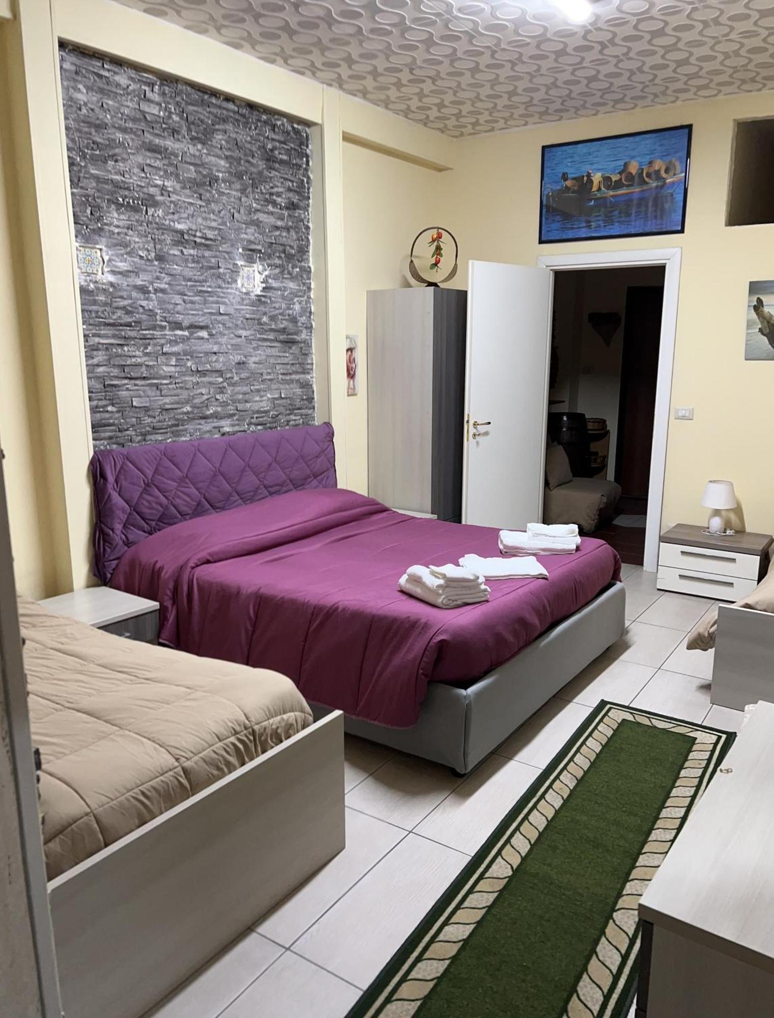 Golden Dreams Bed & Breakfast *